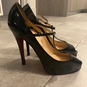 Christian Laboutin  Pumps